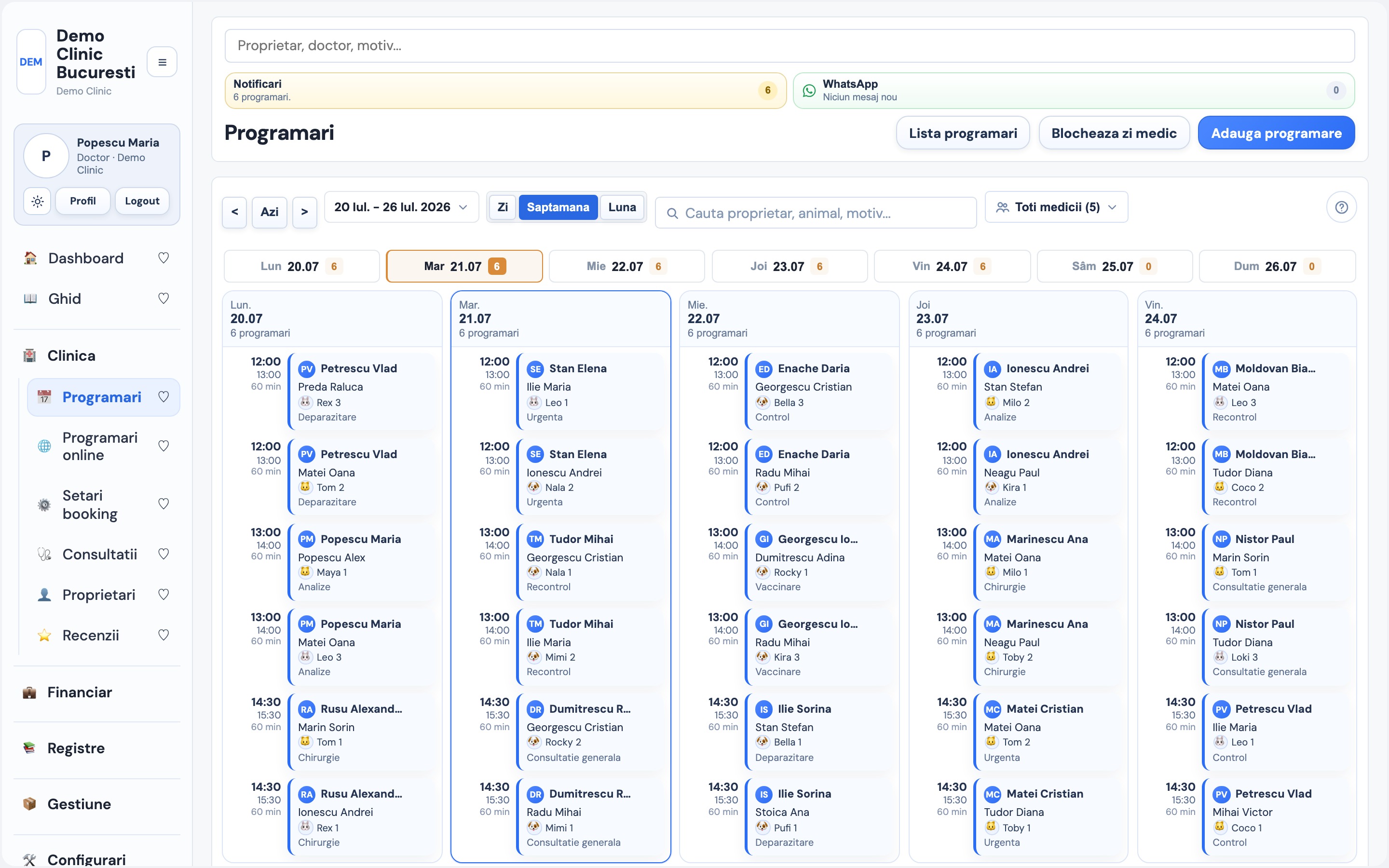 Calendar programări — vedere săptămânală, cu programările pe medici, ore, pacienți și motive de vizită